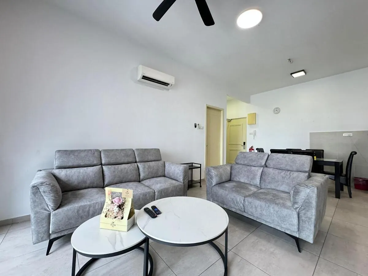 2R2B Atlantis L31 Melaka-5Pax Apartment