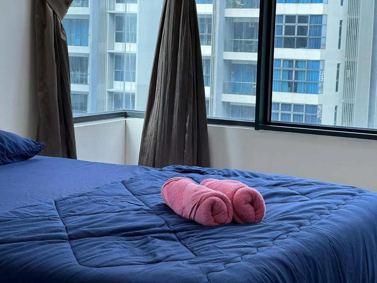 2R2B Atlantis L31 Melaka-5Pax Apartment