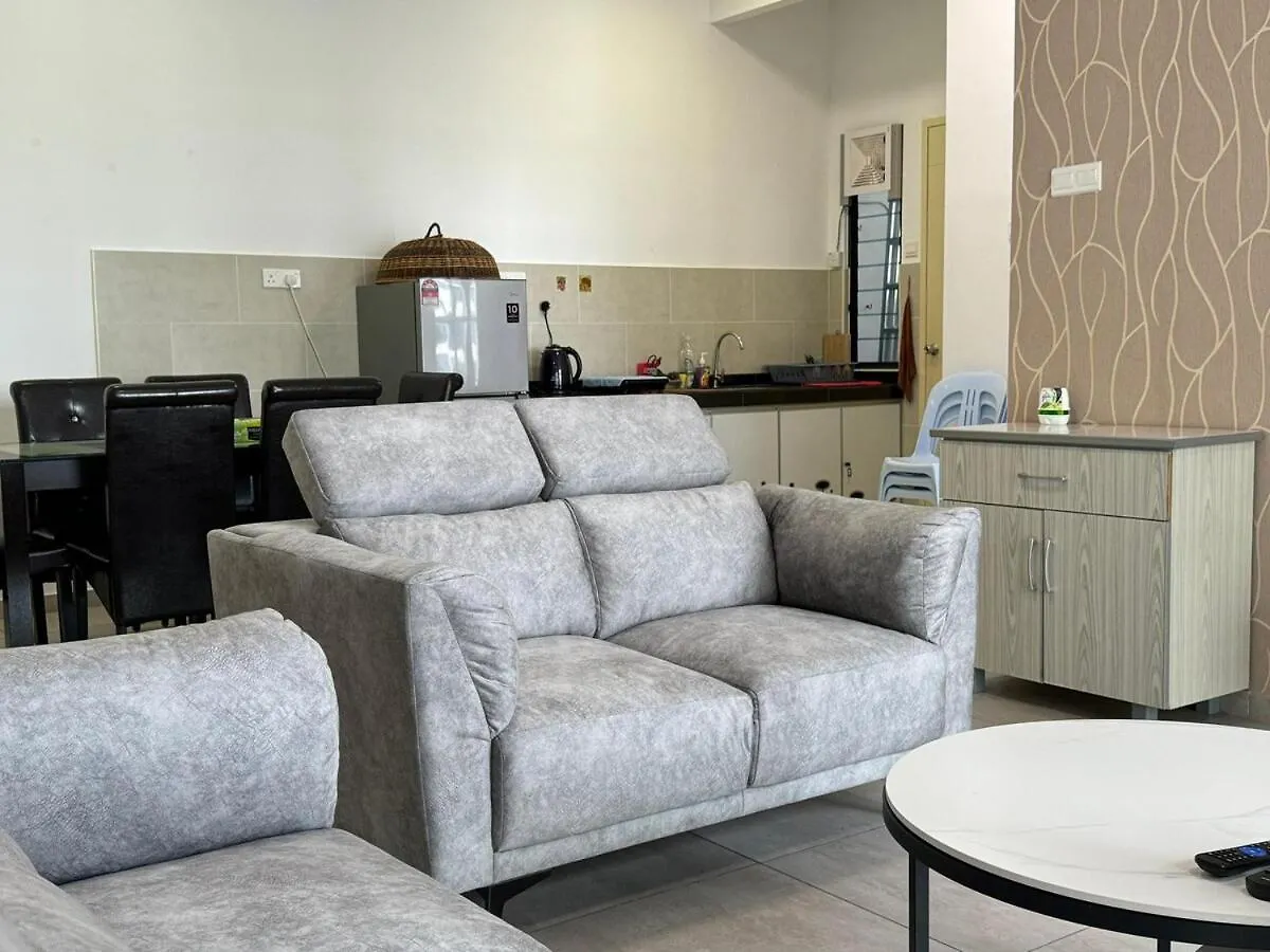2R2B Atlantis L31 Melaka-5Pax Apartment 0*, Malacca Malaysia